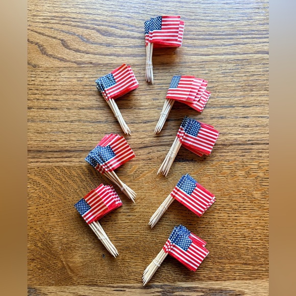 Wilton Other - 80 Mini American Flag fun picks